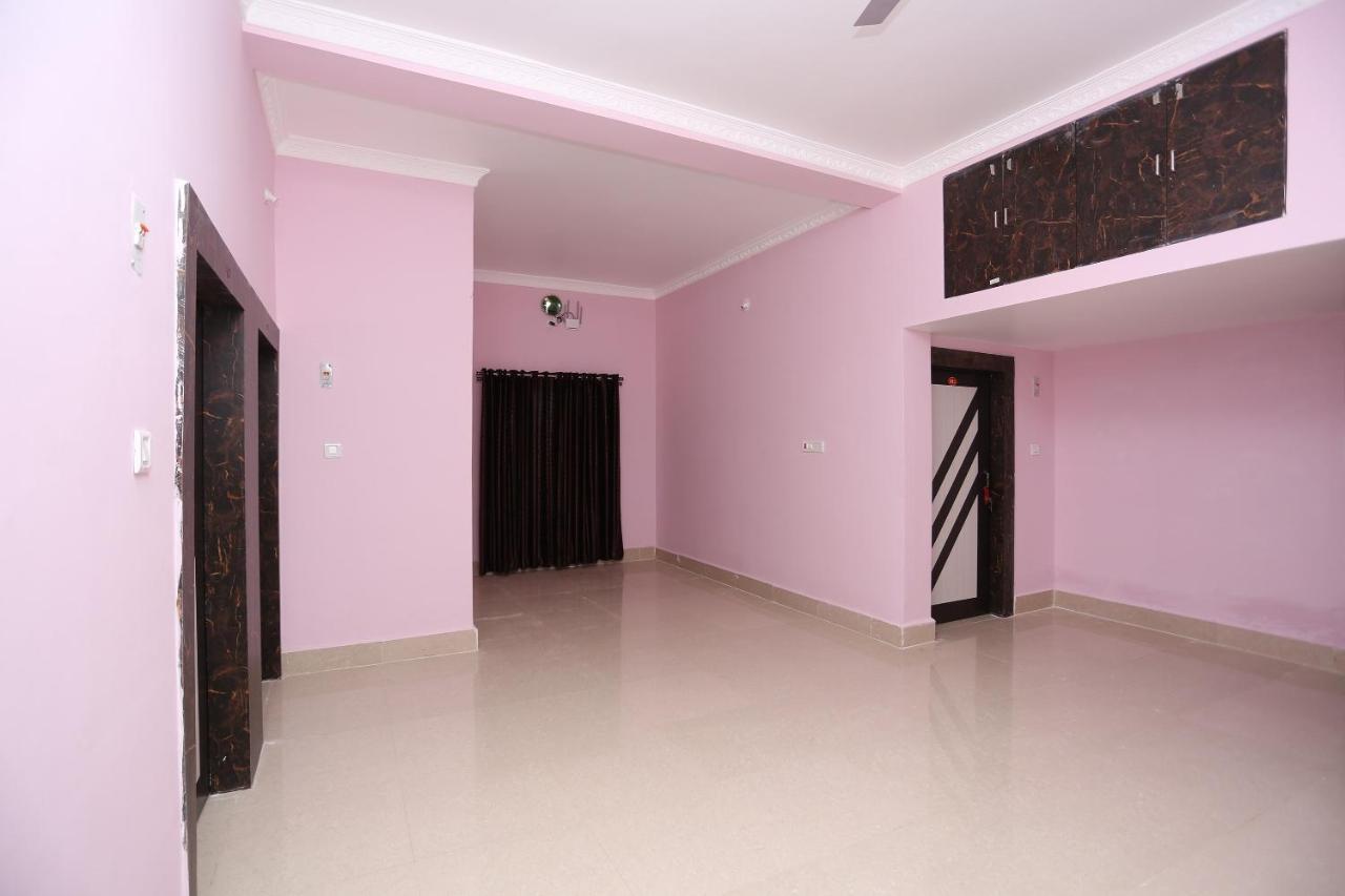 Oyo 24317 Aditya Guest House 3 Bhubaneswar Ngoại thất bức ảnh
