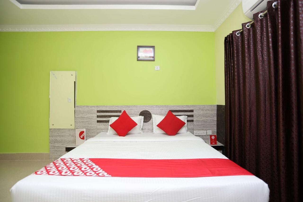 Oyo 24317 Aditya Guest House 3 Bhubaneswar Ngoại thất bức ảnh